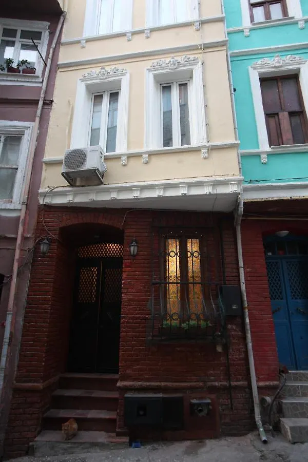 Appartement Private Room In Heart Of Taksim Square 1 Istanboel Turkije